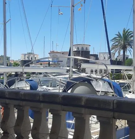 Les Mimosas Vu Sur Canal Empuriabrava